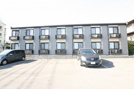 レオパレスプレジュール_外観_2