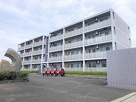 香川県綾歌郡宇多津町浜一番丁（賃貸マンション1LDK・1階・42.75㎡） その1