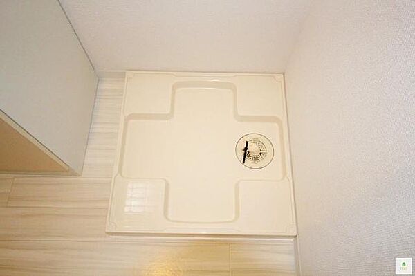 画像12:洗濯機置場
