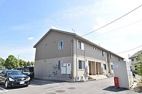 香川県善通寺市原田町（賃貸アパート2LDK・2階・63.63㎡） その1