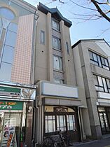 ステアーマンション  ｜ 滋賀県東近江市八日市本町（賃貸マンション1K・5階・40.00㎡） その1