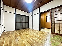 居間