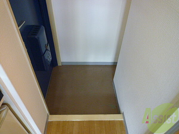 画像12:玄関もシンプルで掃除楽々。