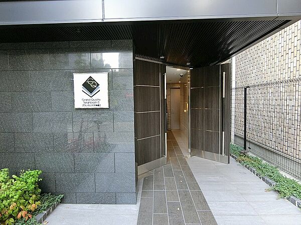 建物エントランス
