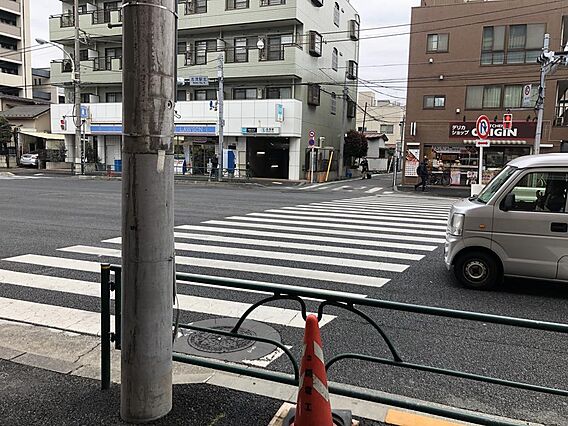 玄関先から駅や...