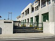 北名古屋市立西春中学校まで529ｍ