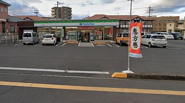 画像15:【コンビニエンスストア】ファミリーマート 岡山国富店まで181ｍ