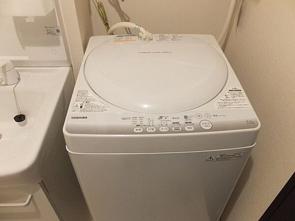 画像8:洗濯機