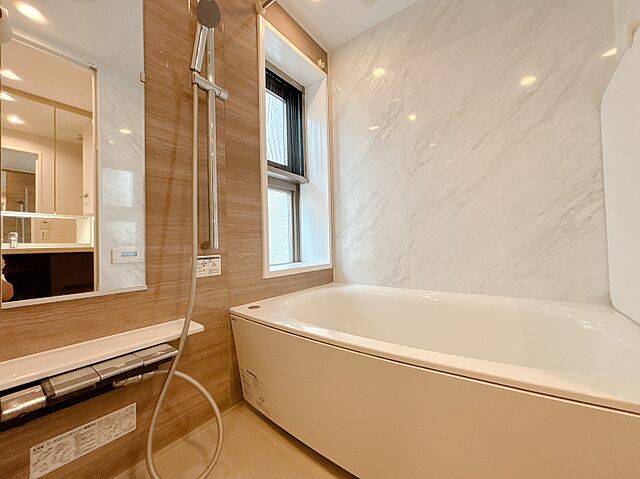 浴室 ロイヤルシーズン新宿柏木 1階/-