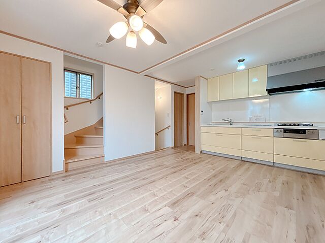 室内 江戸川区松本1丁目-