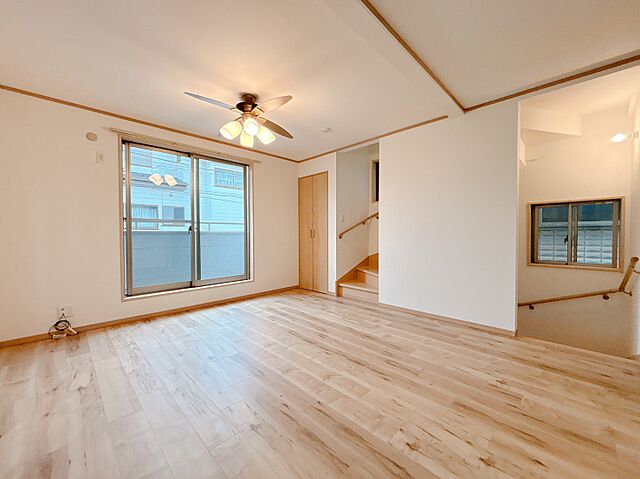 室内 江戸川区松本1丁目-