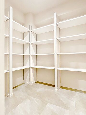 収納 清新北ハイツ5号棟 14階/-