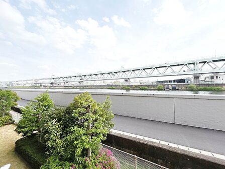 頬をなでる、優しい風を感じることが出来ます。