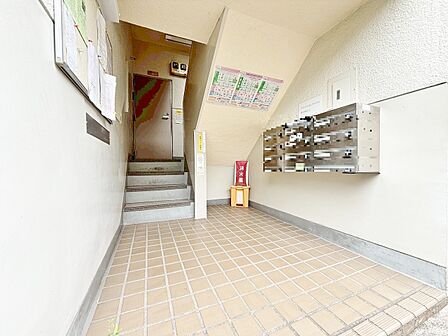 エントランスは、毎日の行き帰りで使う大事な空間です。