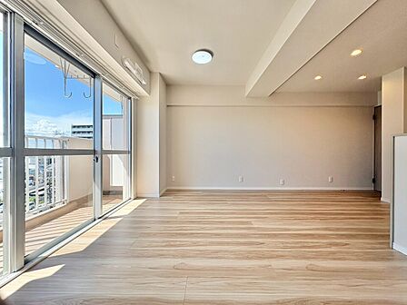 豊かな居住性と、安心感を満たすクオリティが見事に調和した住空間。