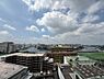 バルコニー：窓を開けると広がる青空。心をリフレッシュして日々を過ごしていきましょう。