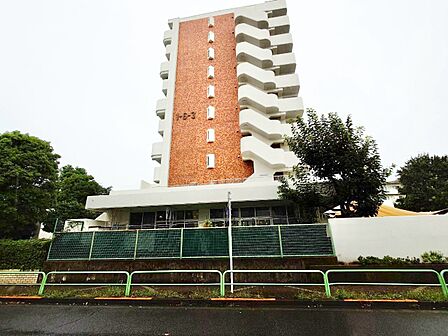 現地に足をお運びいただいた際には、周辺散策などをお勧めいたします。