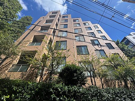 現地に足をお運びいただいた際には、周辺散策などをお勧めいたします。