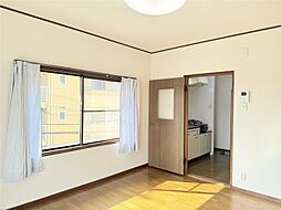 居間