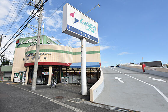しまむらストア...