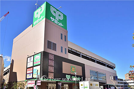 サミットストア藤沢駅北口店まで約241m