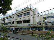 品川区立戸越小学校（922m）