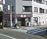 セブンイレブン 世田谷上野毛駅前店（307m）