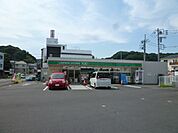 ローソンストア100 横須賀野比一丁目店（549m）
