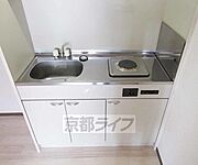 収納付きのキッチンです