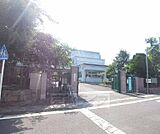 陵ヶ岡小学校まで600m