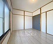 2階6帖洋室です。