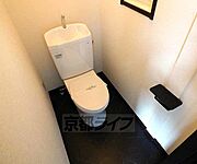 清潔感のあるトイレです。
