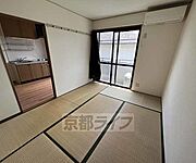 ひろびろとした居室です。ゆったりくつろげますね。