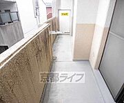 バルコニーがふたつ。洗濯物を干すだけではもったいない