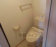 清潔感のあるトイレです