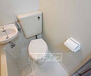 清潔感のあるトイレです。