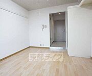 広々とした部屋です。