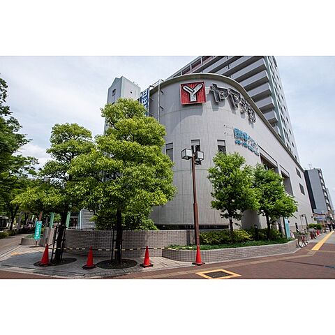 スーパー「ヤマナカ　日比野店まで1100ｍ」