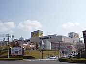 ショッピングセンター「アピタ高蔵寺店まで1035ｍ」
