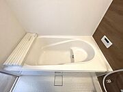 1日の疲れを癒してくれるゆったりとしたバスルーム！