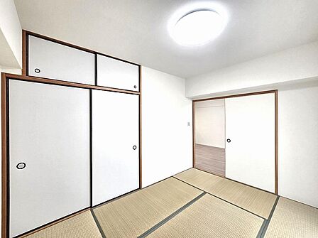 小さなお子さまのいる方におすすめ!リビング横に和室のあるタイプの間取り。