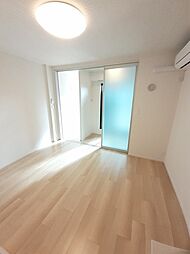 エトワール 1階ワンルームのリビング/ダイニング