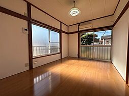 居間
