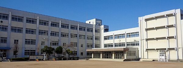 画像14:姫路市立東小学校
