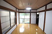 エアコン・照明器具は残置物です。