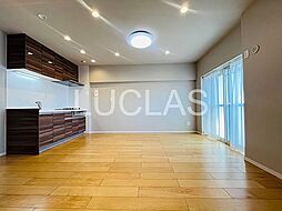 高田馬場住宅 713 2LDKのリビング/ダイニング