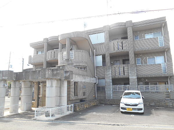 サンライズ豊中 302｜大阪府豊中市本町9丁目(賃貸マンション3LDK・3階・68.00㎡)の写真 その1