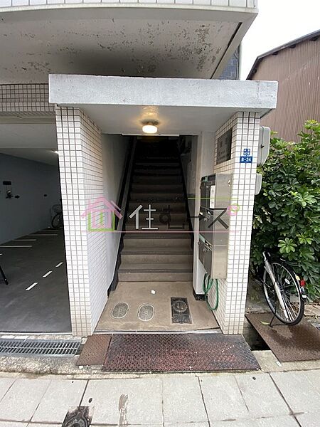 建物エントランス