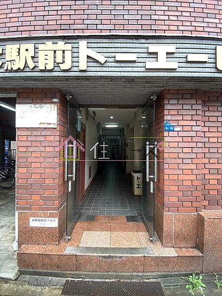 建物エントランス