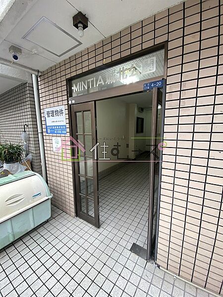 建物エントランス